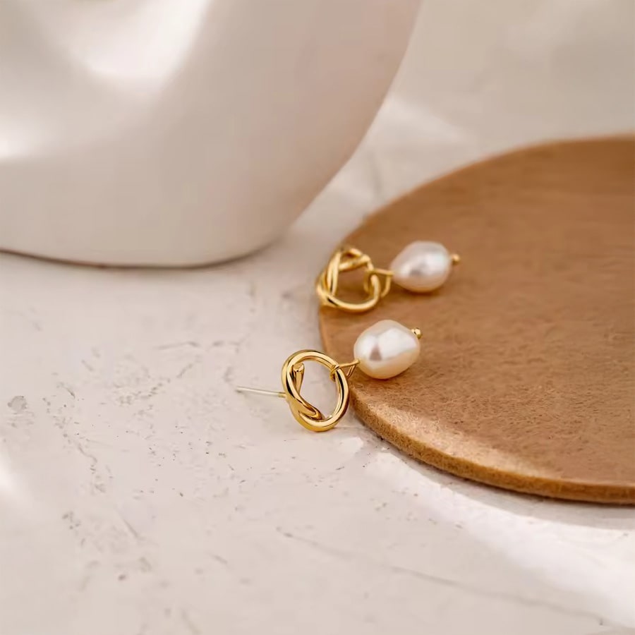 18K Gold PVD Minimalist Drop Earrings w/ Natural Pearl